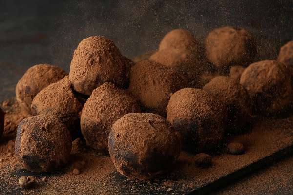 concept-of-sweets-with-truffles-on-dark-textured-t-2021-12-10-06-10-45-utc (1)-1