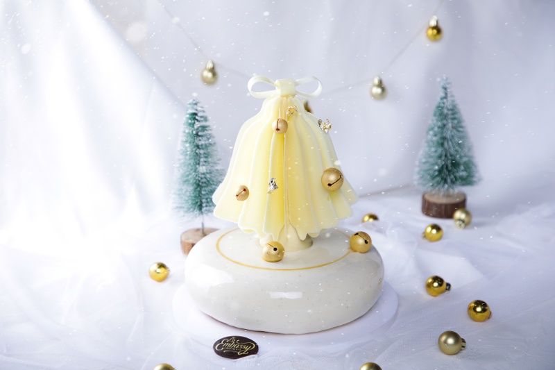 white christmas vanilla cake 4-1