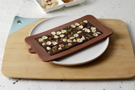 cetakan cokelat