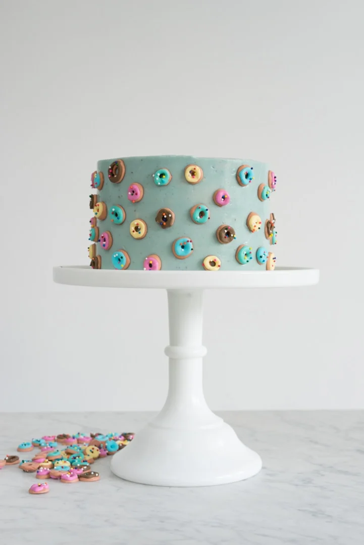donut sprinkle cake